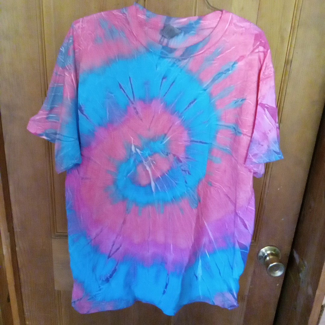 tye dyed t shirt Large New Unisex