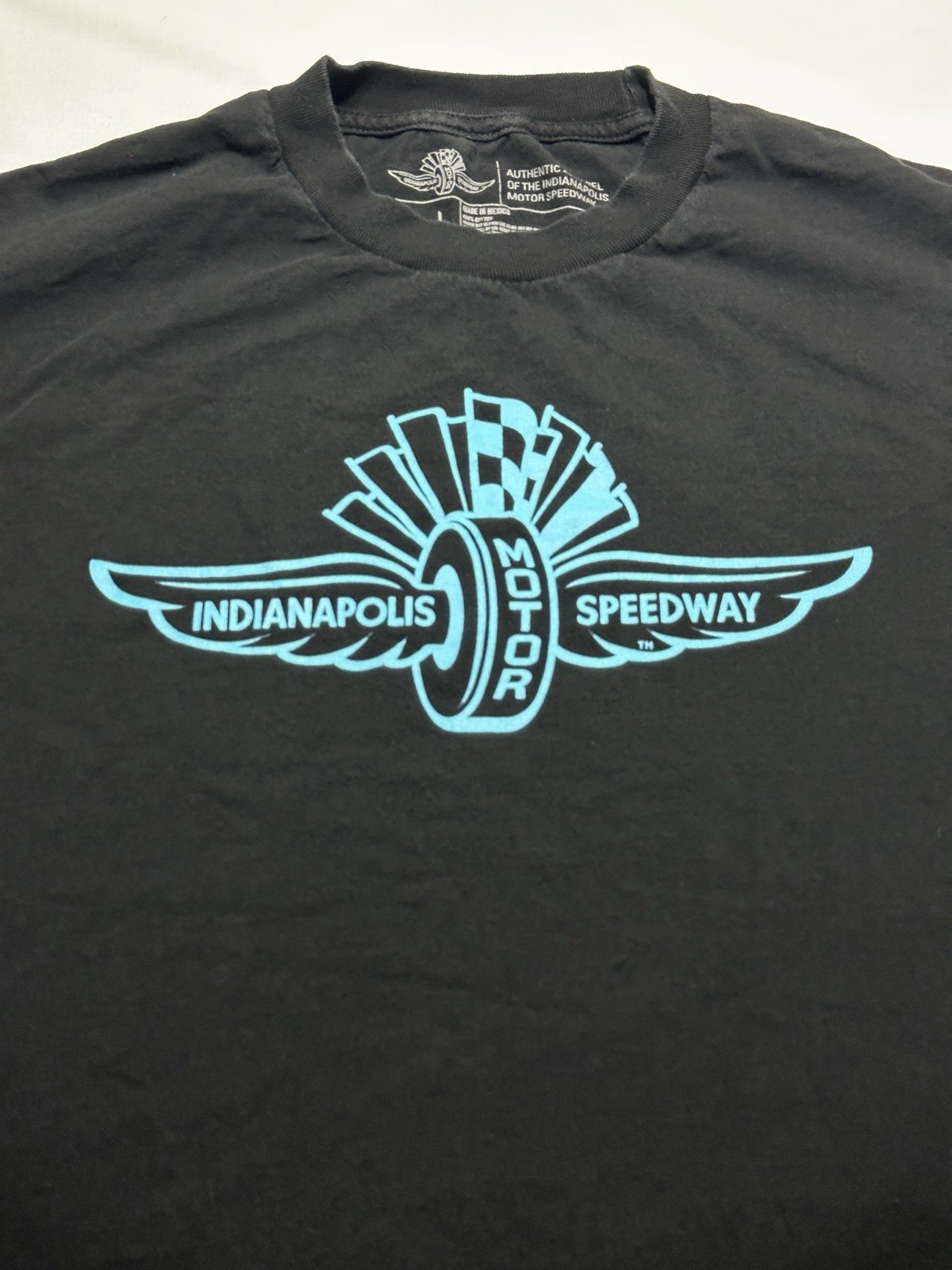 Indianapolis Motor Speedway Winged Wheel Logo Tee Shirt Black Adult Size Large