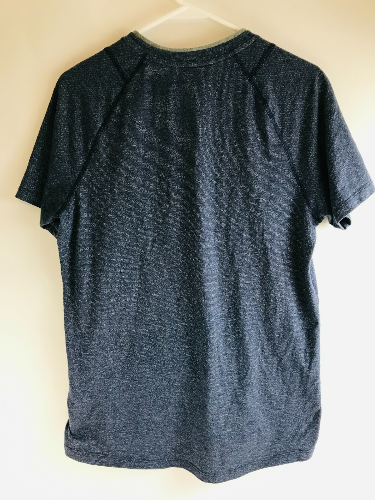 Unknown T-Shirt Men’s Size Medium Navy Blue Short Sleeve Crew Neck Athletic Logo