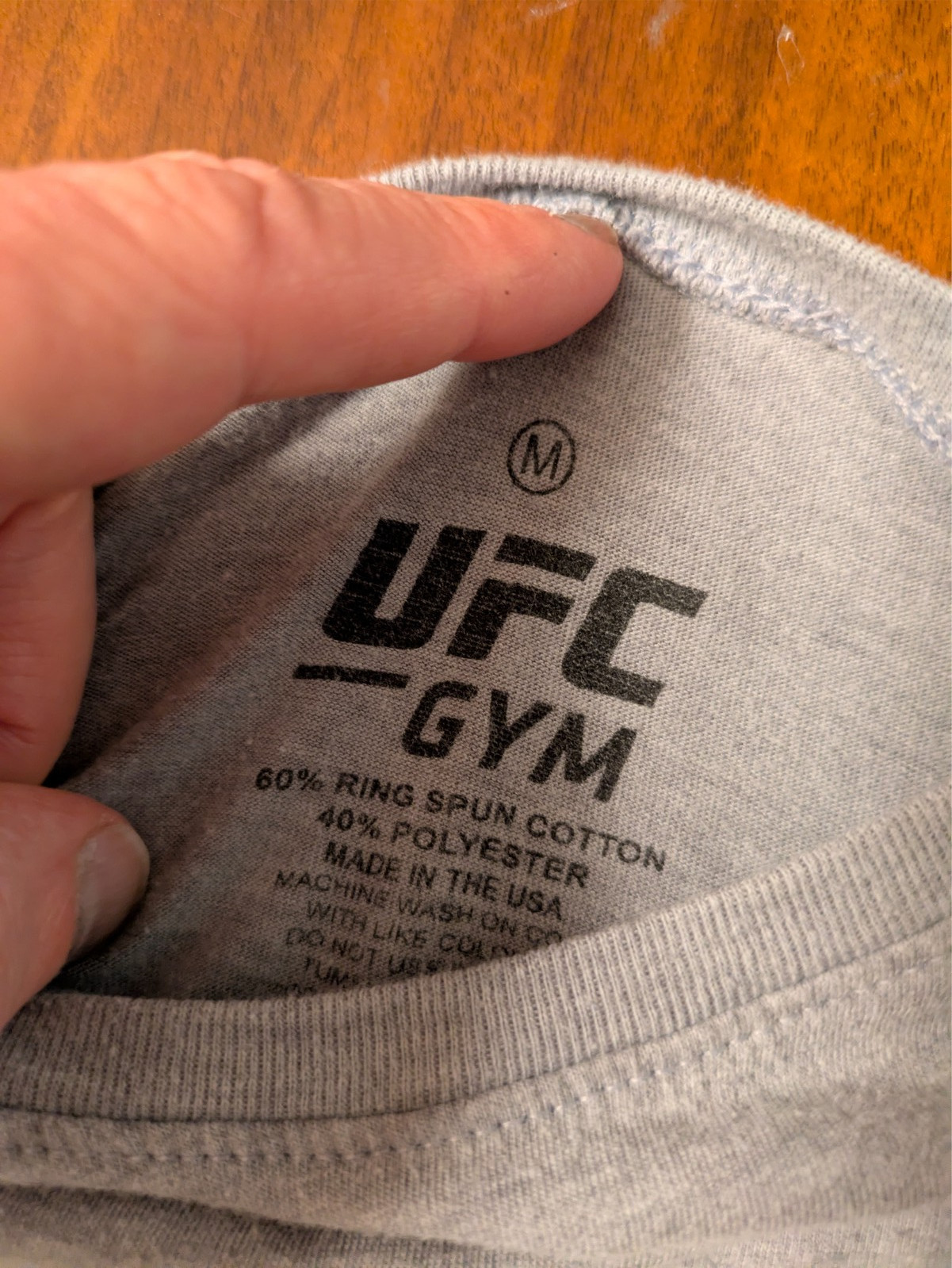 MEN’S SLEEVELESS ACTIVEWEAR SHIRT: UFC Gym Athletic Training Workout Tank Gray M