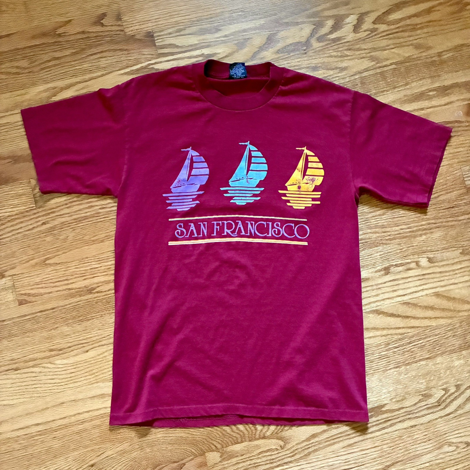 VINTAGE 90s San Francisco Sailboats Burgundy Single-Stitch T-shirt Size Medium