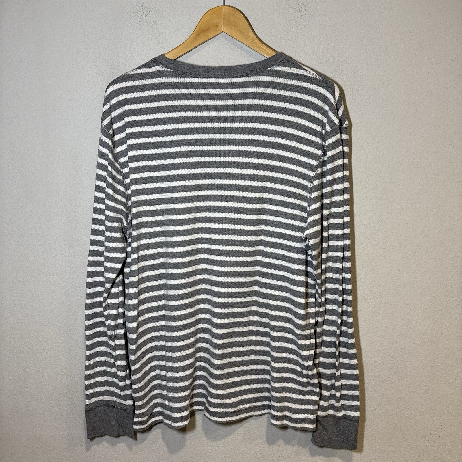 Mens Old Navy Rib Knit Shirt Size Large L/S Cotton Gray White Preppy Casual Y2K