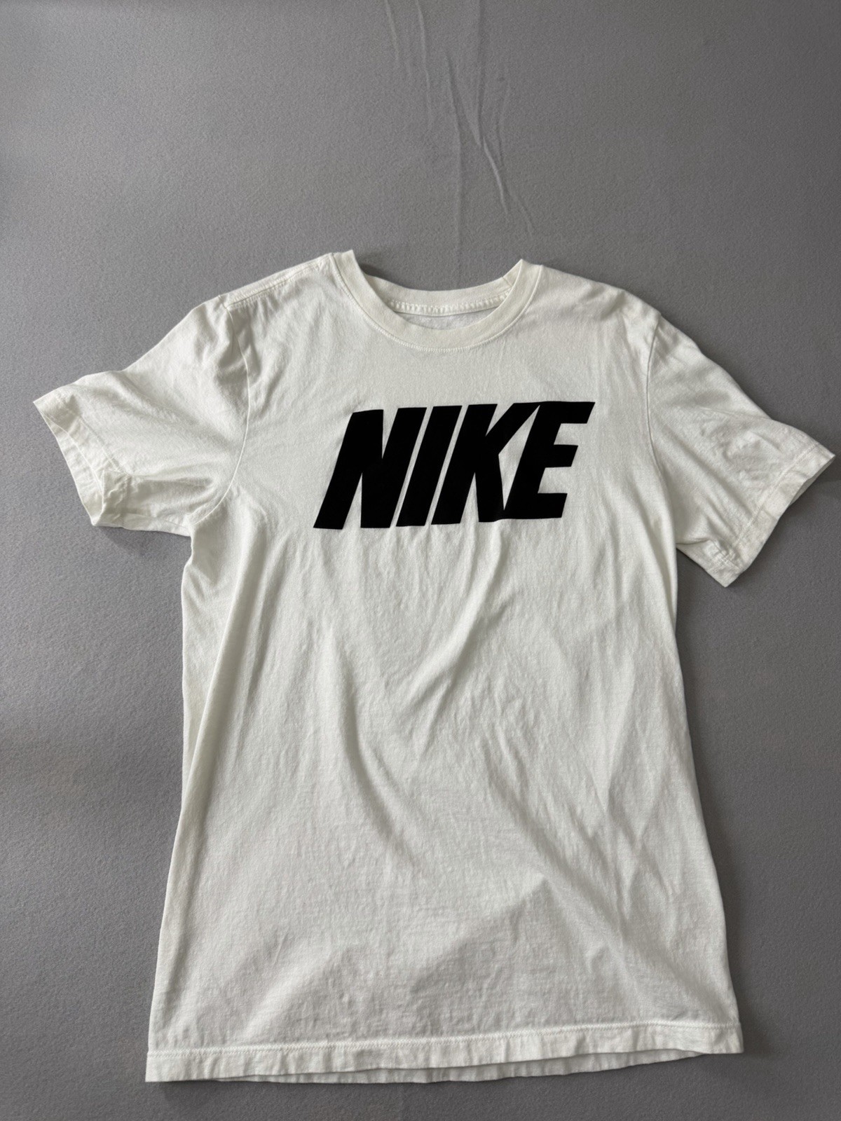 Nike Logo T-Shirt White Black Graphic Tee Size Small Cotton Short Sleeve