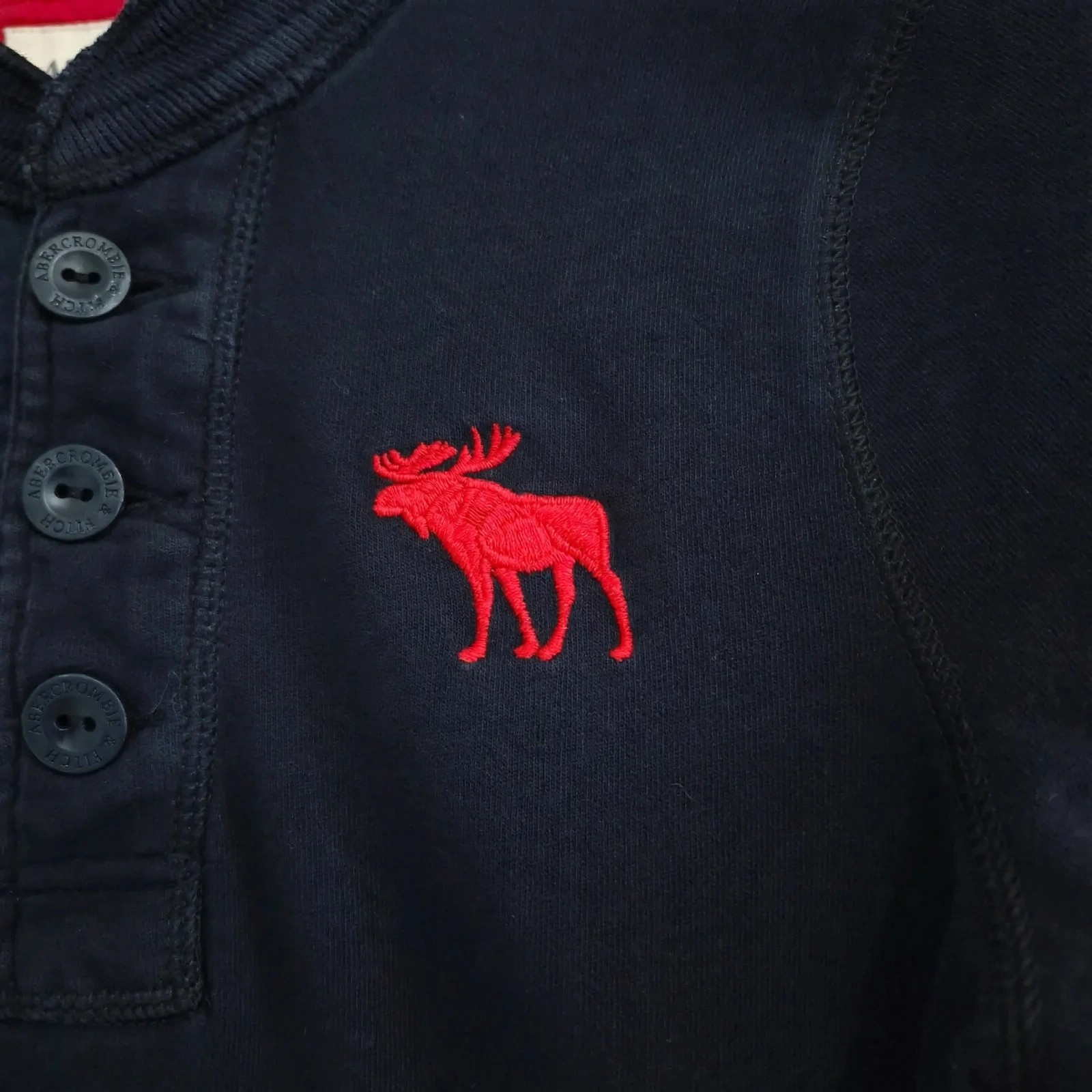 Abercrombie & Fitch Men Small Navy Blue Long Sleeve Henley Shirt Red Moose Logo