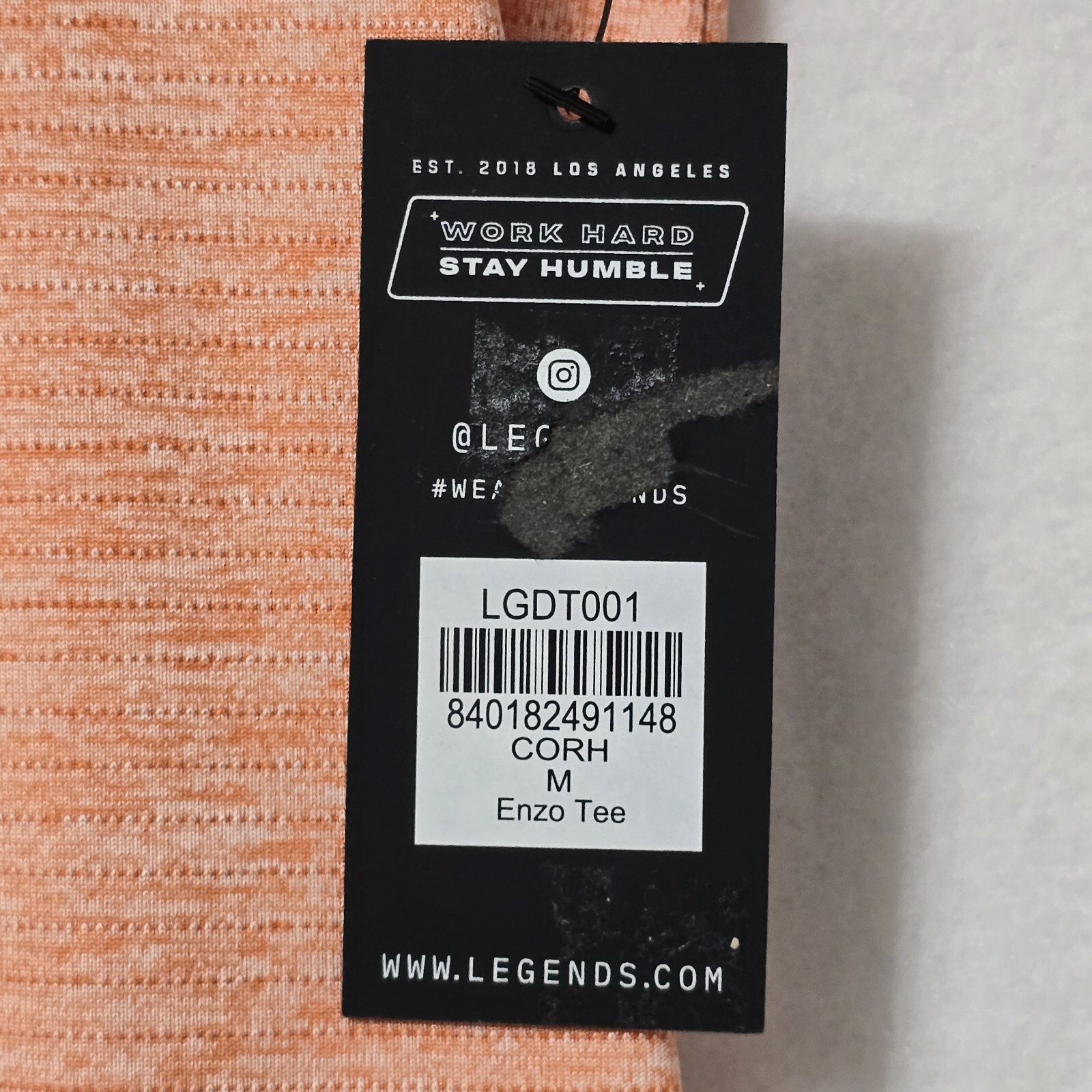 $50 Legends Mens Enzo Tee Coral Heather Sz Medium Athletic Scalloped Hem NWT