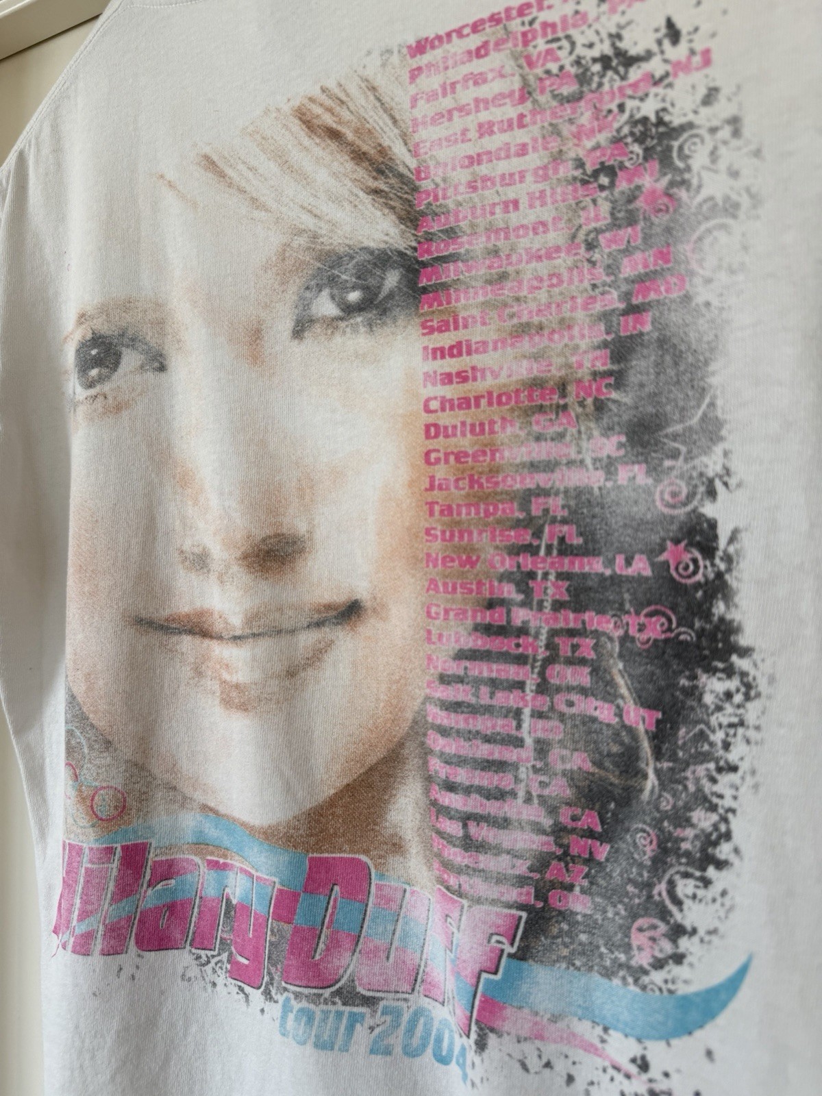 Vintage Y2K Original Hilary Duff 2004 Tour Rap T Shirt Sz S/M Lizzie McGuire