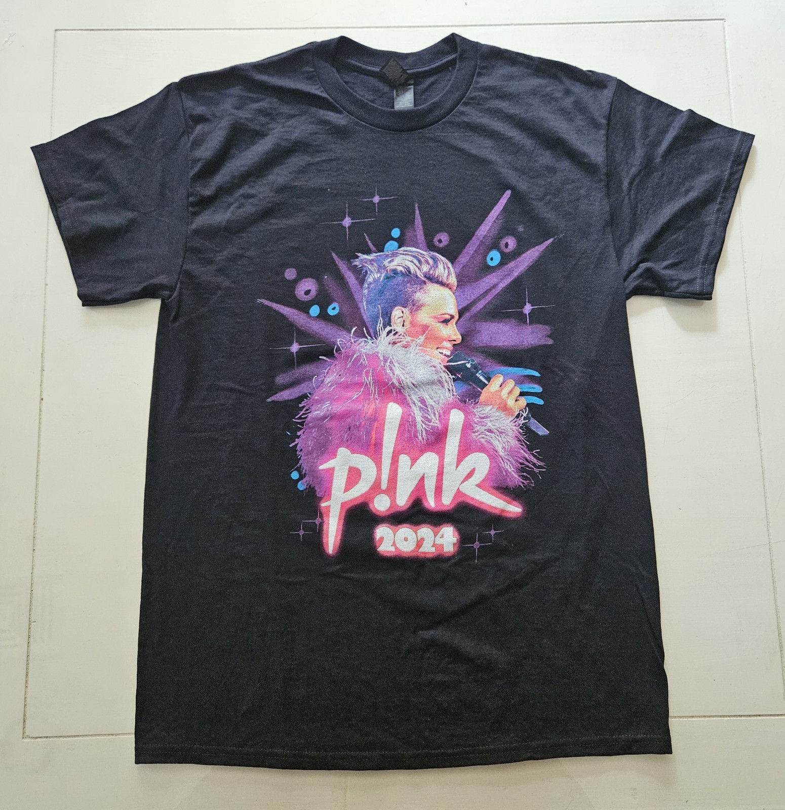 Pink 2024 Tour Tee ‘Black’ / Size Medium / Gildan Dryblend T-Shirt