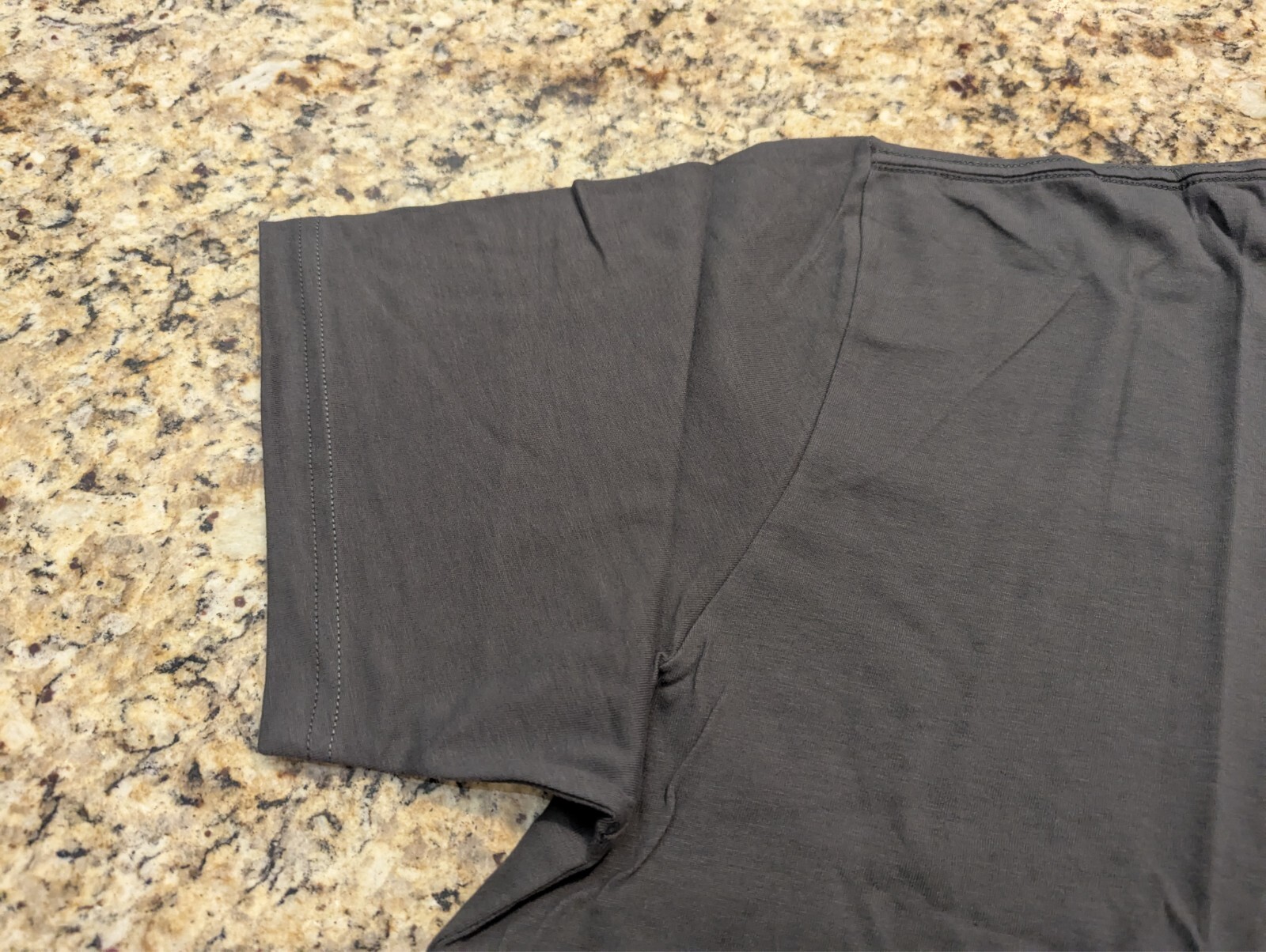 True Classic Men’s Classic Crew Neck Short Sleeve Tee Shirt Carbon Dark Gray 2XL