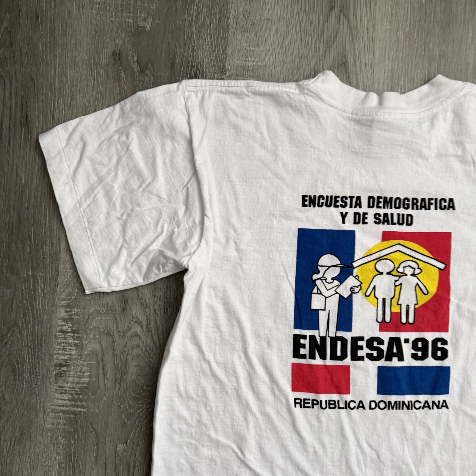 Vintage Sandria ENDESA 96 Shirt Mens Medium White Dominican Republic 90s Tee