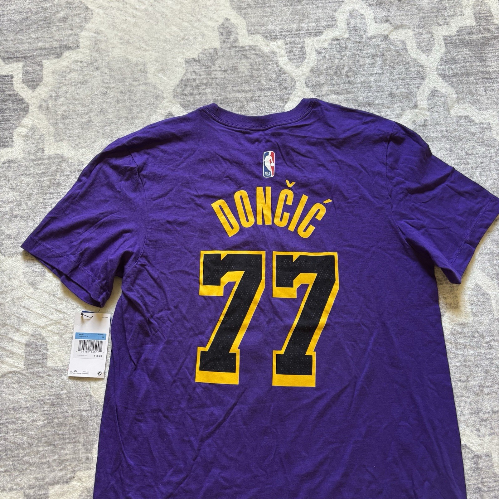 NWT Luka Doncic Los Angeles Lakers Nike Jordan Name & Number T-Shirt Men’s M