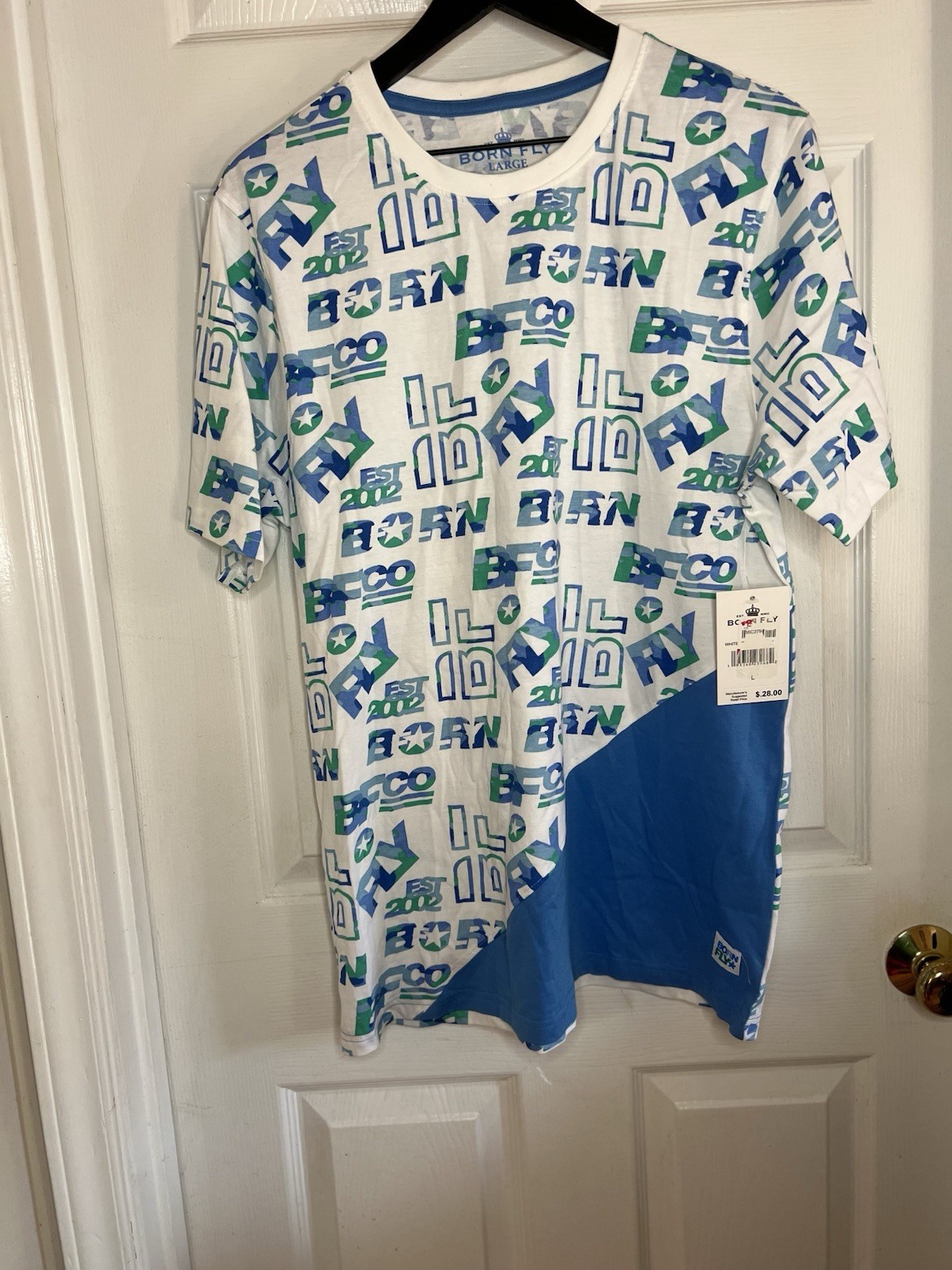 born fly all over print Graphic t-shirt Men’s Size Large Blue Green Street wear