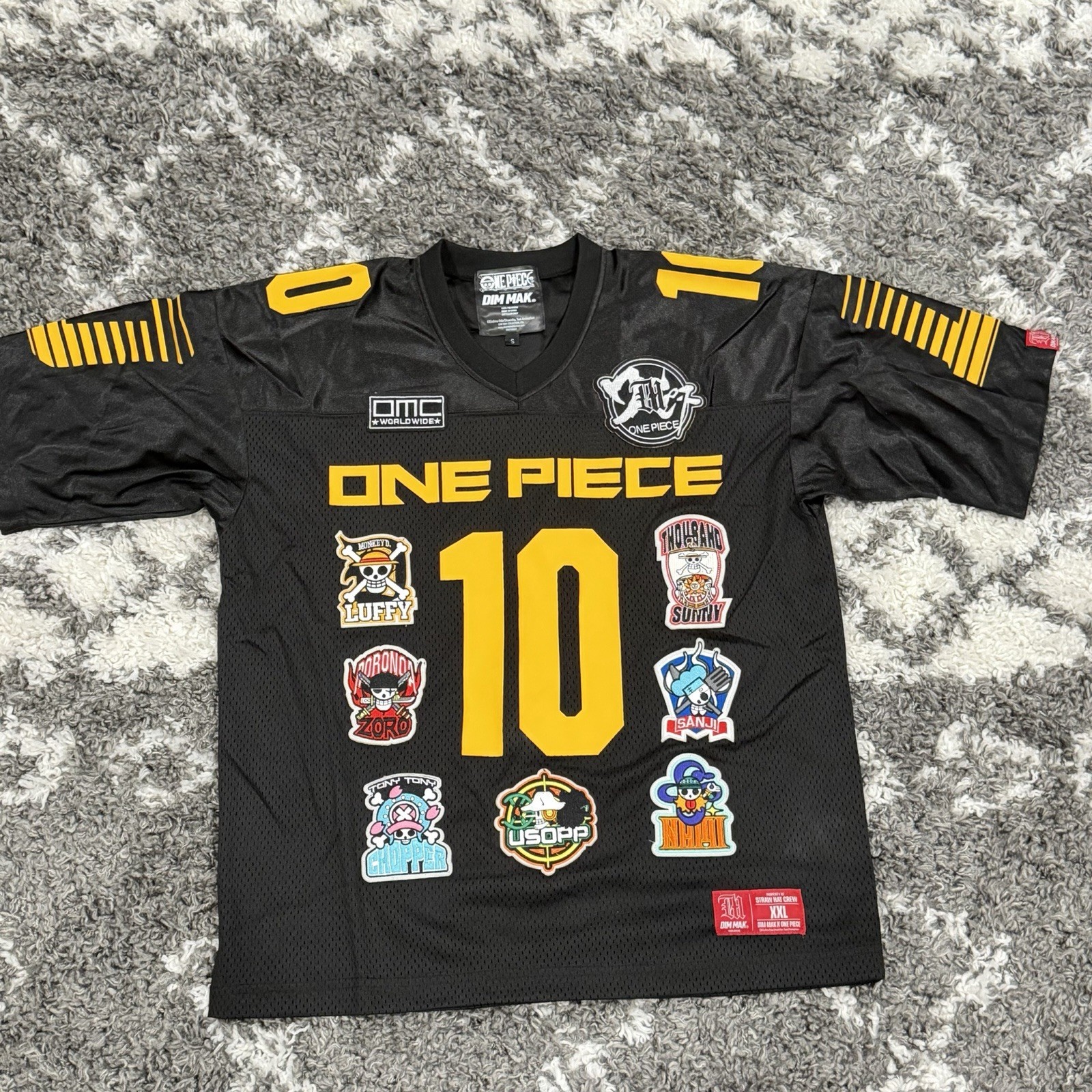 DIM MAK X ONE PIECE – Straw hat crew JERSEY BLACK YELLOW SIZE S