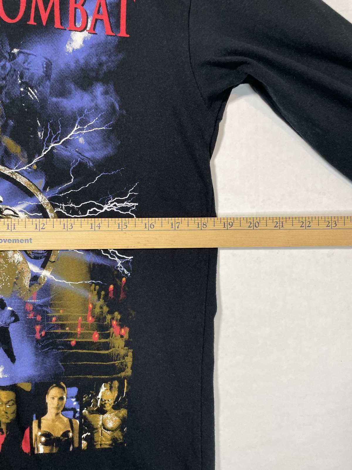 Graveyard Goods Mortal Combat Long Sleeve Graphic Shirt Size M