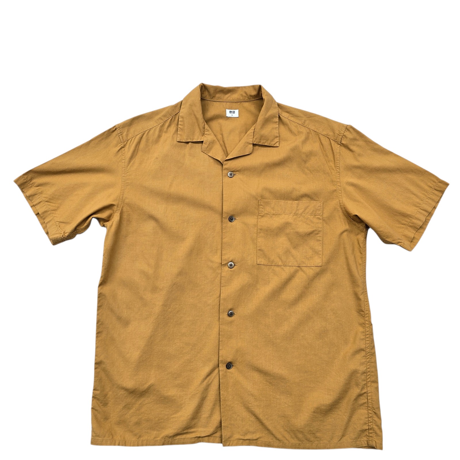 Uniqlo Men’s S Short Sleeve Open Collar Shirt in Mustard