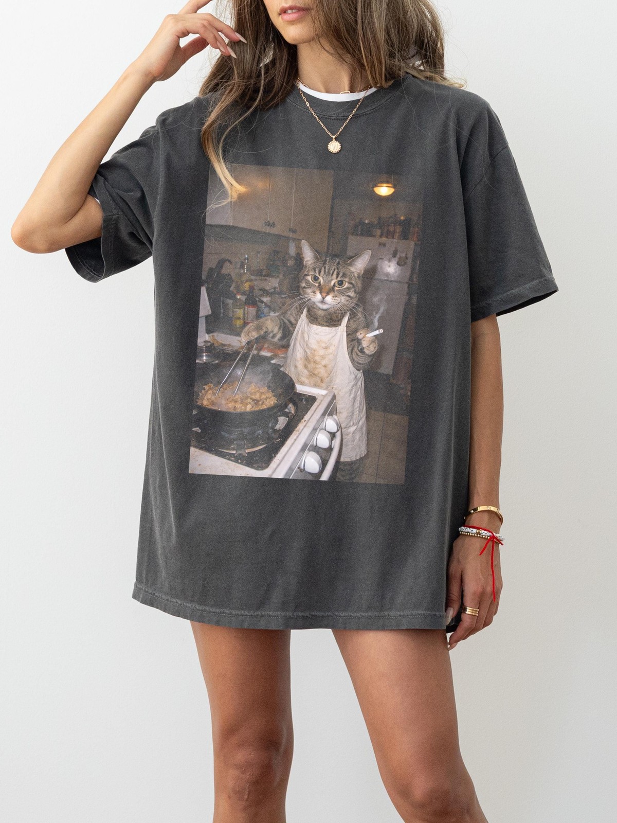 Funny Cat T-Shirt Retro Cooking Cat Meme Graphic Tee Unisex