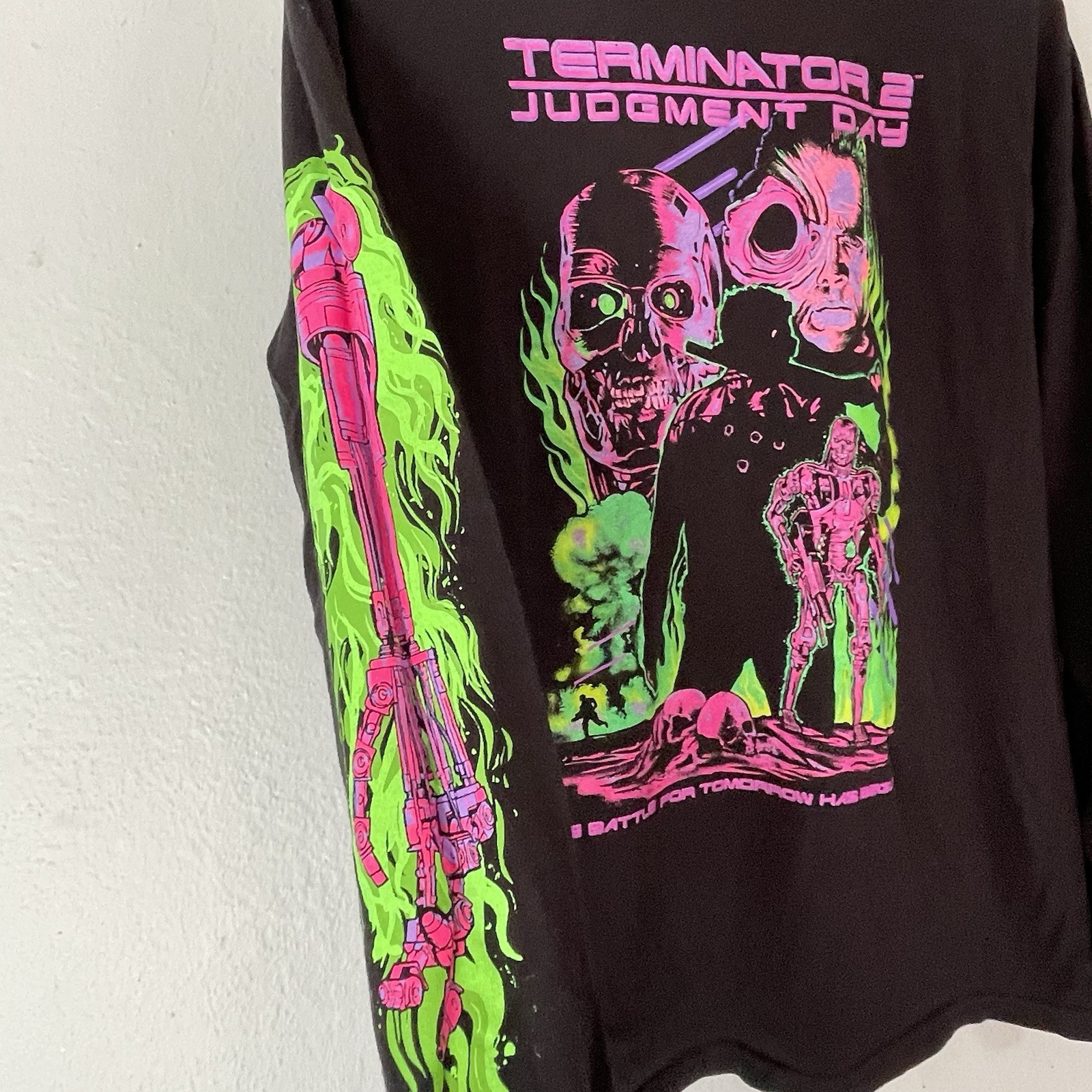 Graveyard Goods Long Sleeve Shirt Mens Medium Terminator 2