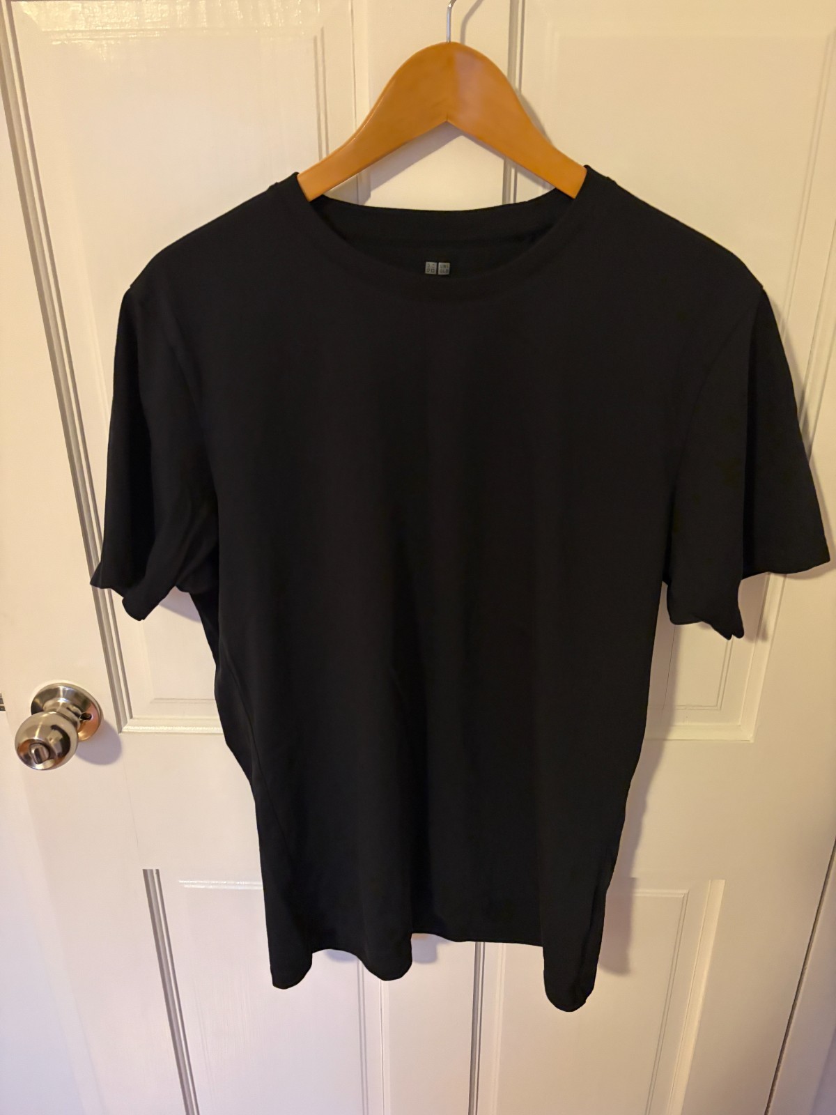 Uniqlo Mens Size Large Black Supima Cotton Crew Neck T-Shirt