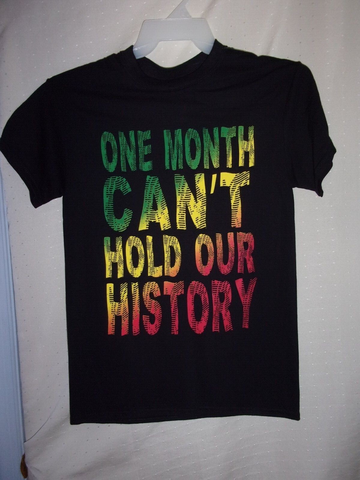 BROOKLYN VERTICAL MENS BLACK GRAPHIC T-SHIRT SIZE SMALL “ONE MONTH CAN’T HOLD..”