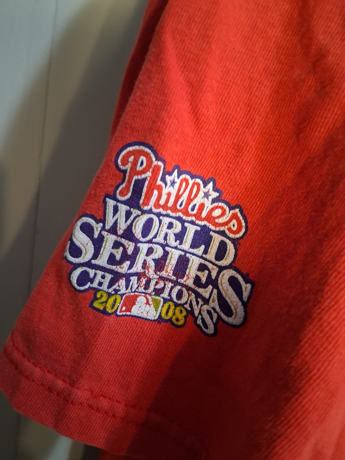 Genuine Merchandise Shirt XL Phillies 2008 World Series Trashed Very Distressed