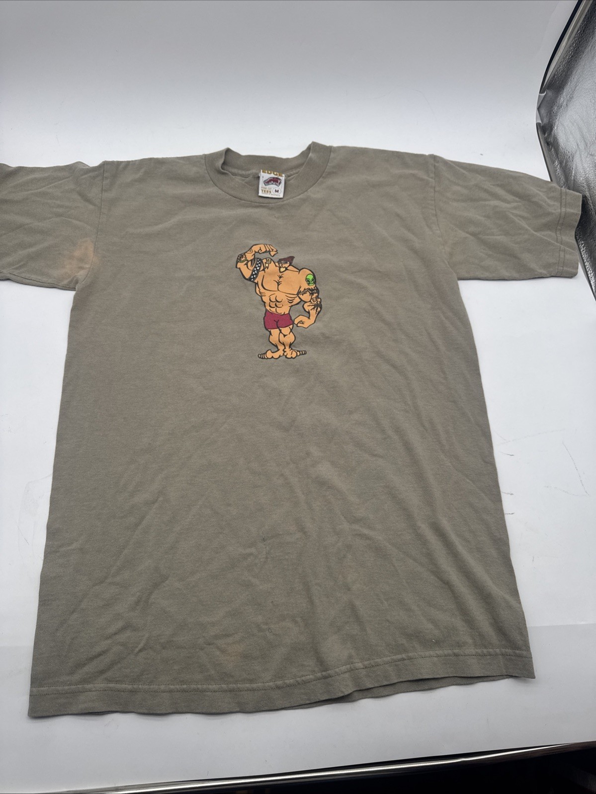 Distressed Vintage Y2K To The Edge Skinny Muscle Man Green Shirt Medium