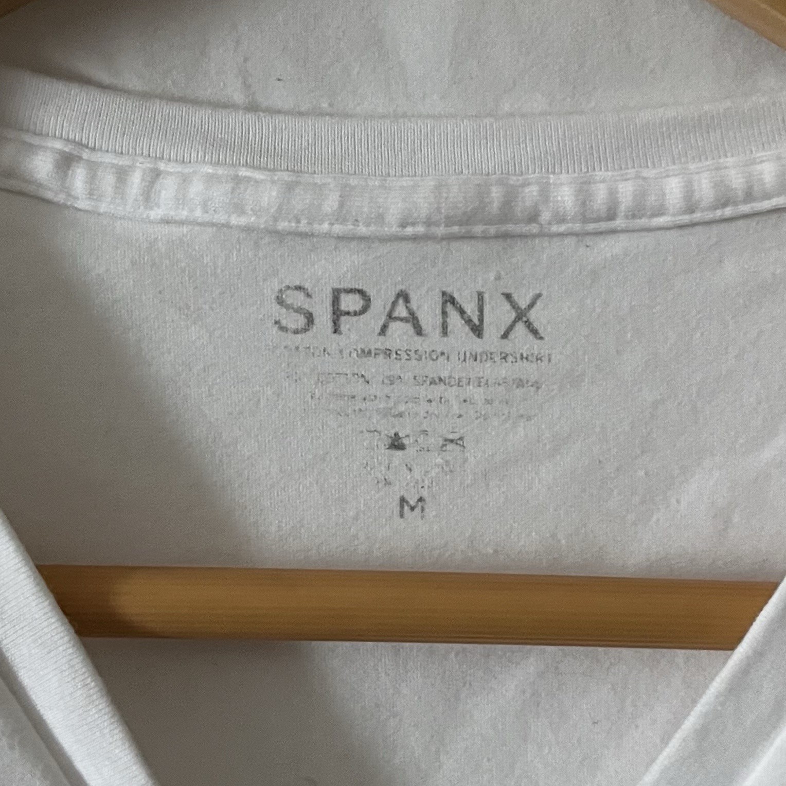 Spanx Men’s White Sculpt Compression Cotton Undershirt V-Neck Medium