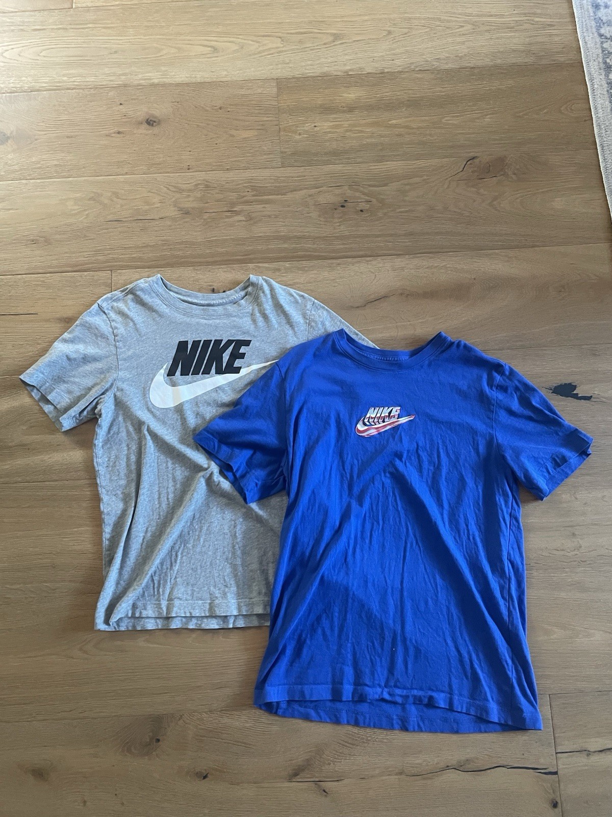 Nike The Nike Tee Lot of 2 Men’s S Short Sleeve Crew Neck Logo Graphic Tee
