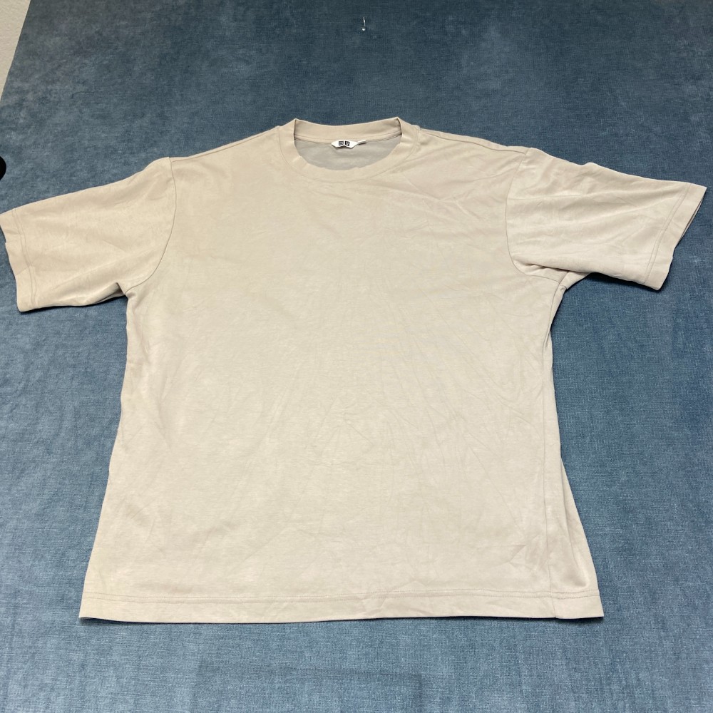 Uniqlo T Shirt Mens XL Beige Crew Neck Comfort Everyday Wear Summer Casual Tee
