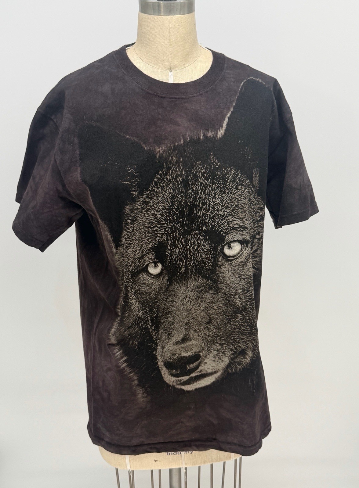 The Mountain Wolf Graphic T-Shirt Men’s Size Medium Black Tye Dye