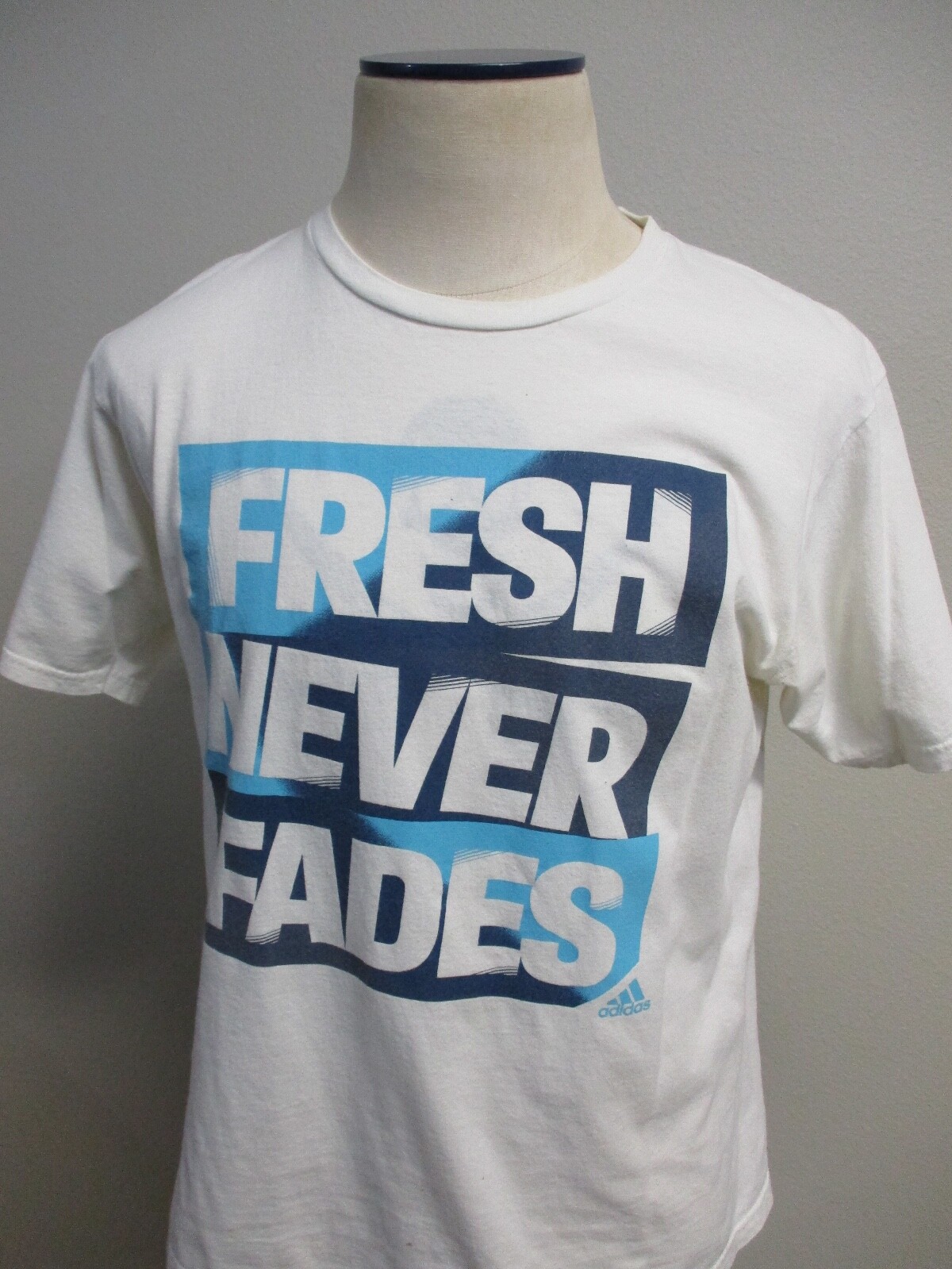 Adidas Shirt Mens Large White Blue Spell Out Logo Fresh Never Fades Athletic AOP