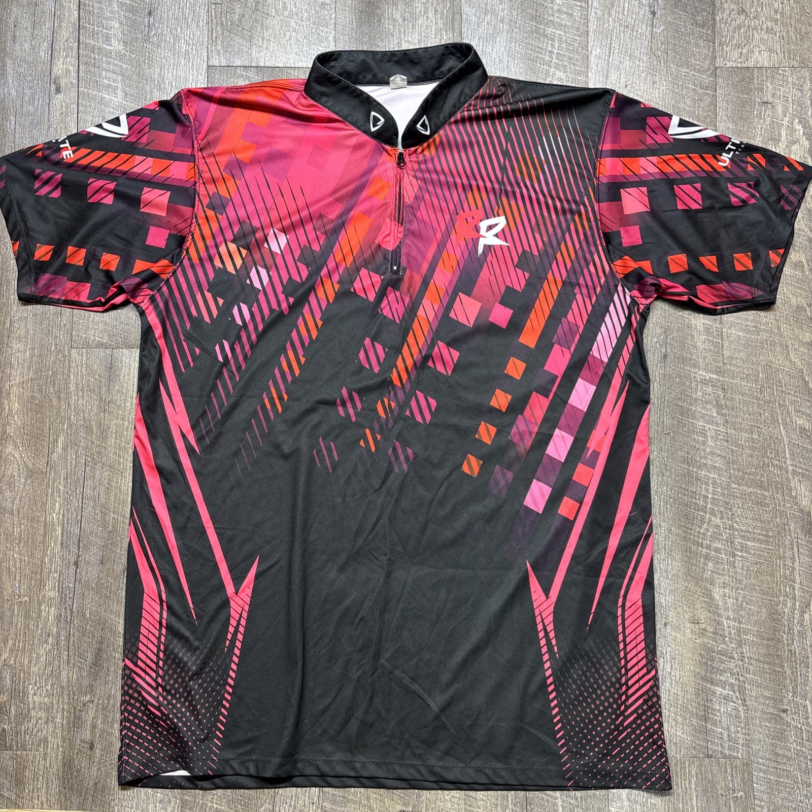 Red-Eye Rhino Dart Shirt Size XL Ultimate Team Gear 1/4 Zip Lightweight