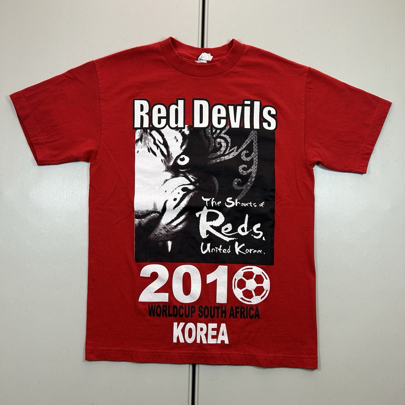 South Korea Red Devils 2010 FIFA World Cup Fan Graphic Shirt Size Medium Soccer