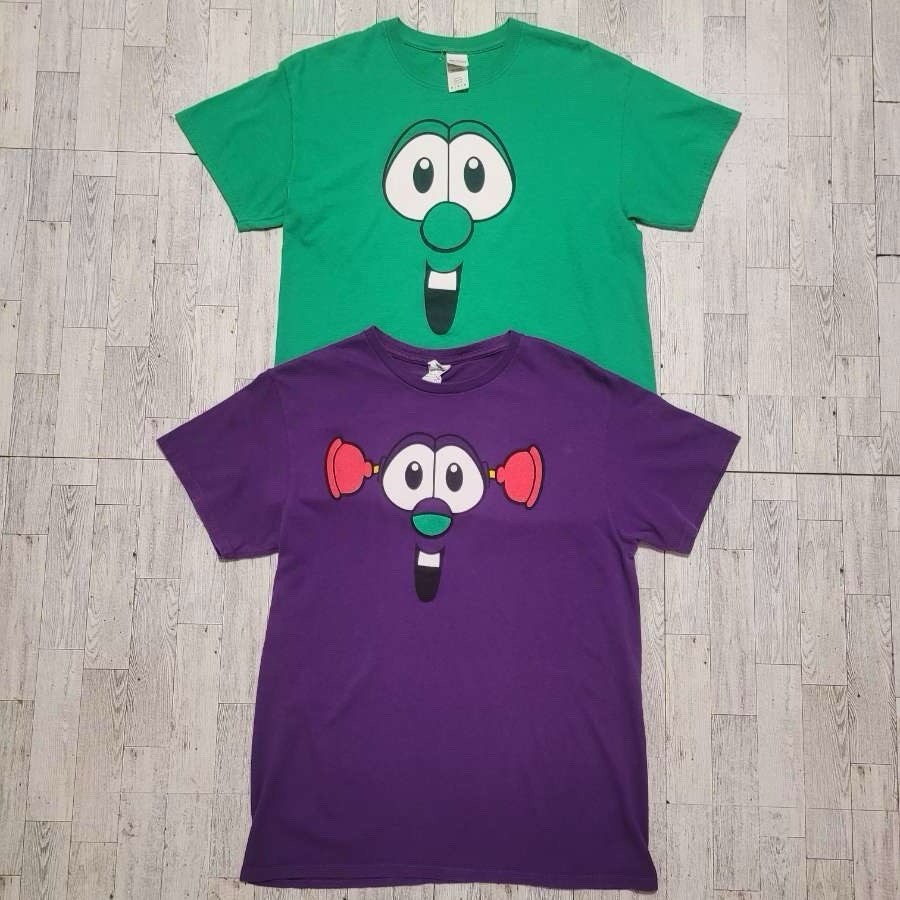 Vintage VeggieTales LarryBoy Larry Cucumber Green Purple Shirt Bundle Men’s M