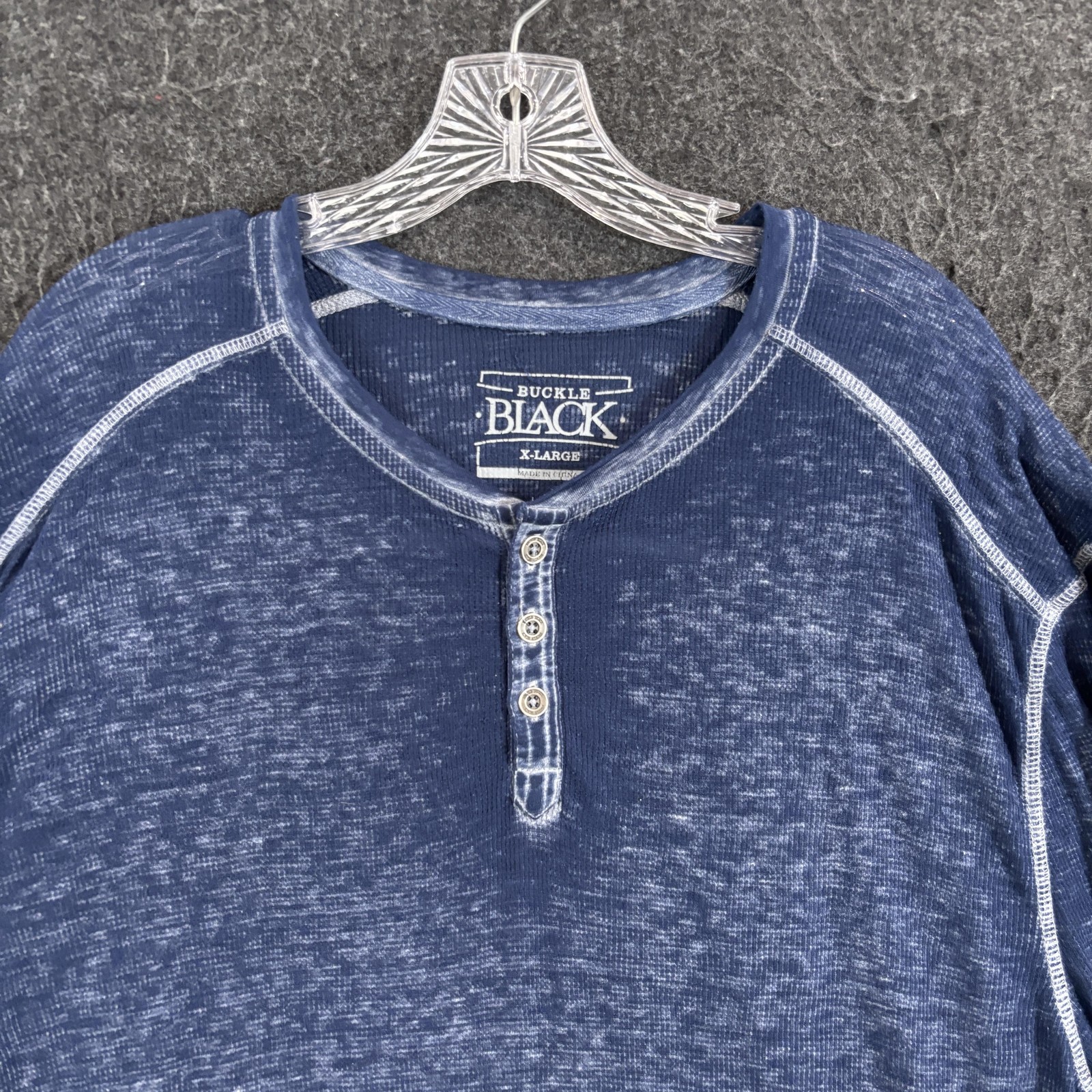 Buckle Black Burnout Henley Shirt Men’s XL Blue Stone Wash Knit Y2K Casual