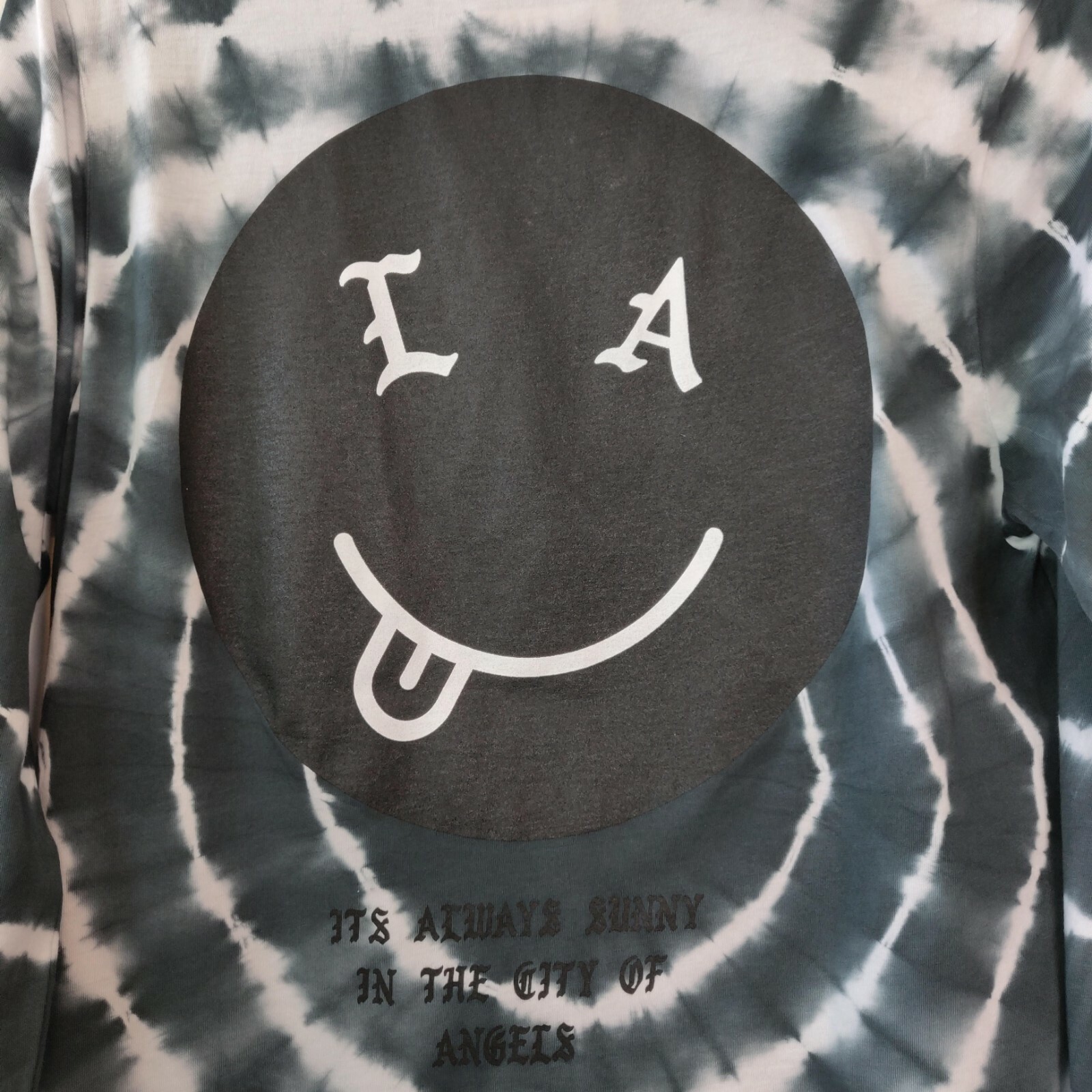 Asos NWT Unisex Sz 2XS Tie Dye L.A. Happy Face Graphic Long Sleeve T-Shirt Top
