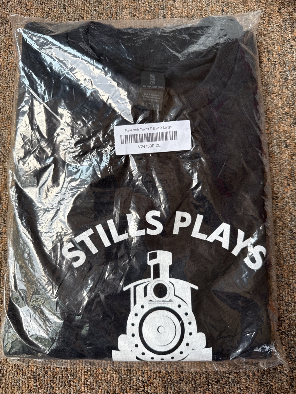 Model Railroader Still Plays With Trains Men’s T-Shirt Gildan Black Sz XL New