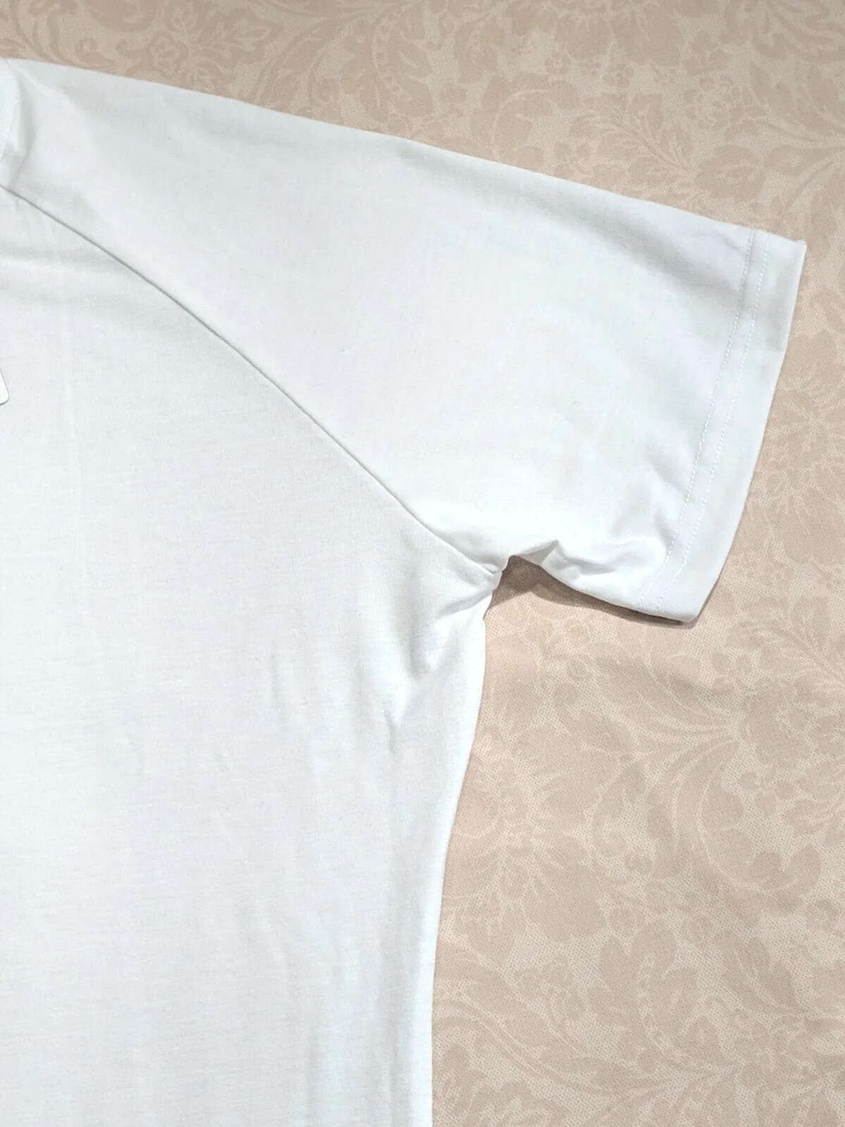 COOFANDY Men’s T-Shirt size S White Dri-Fit Comfort Fabric NWT