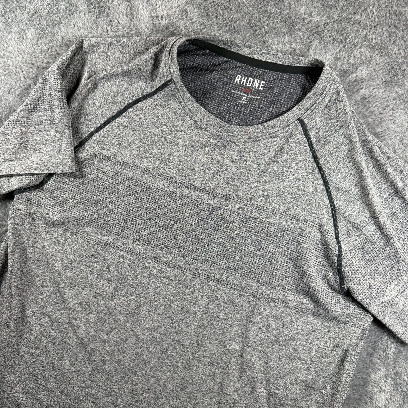 Rhone Shirt Mens XL Gray Performance Moisture Wicking Gym Tee