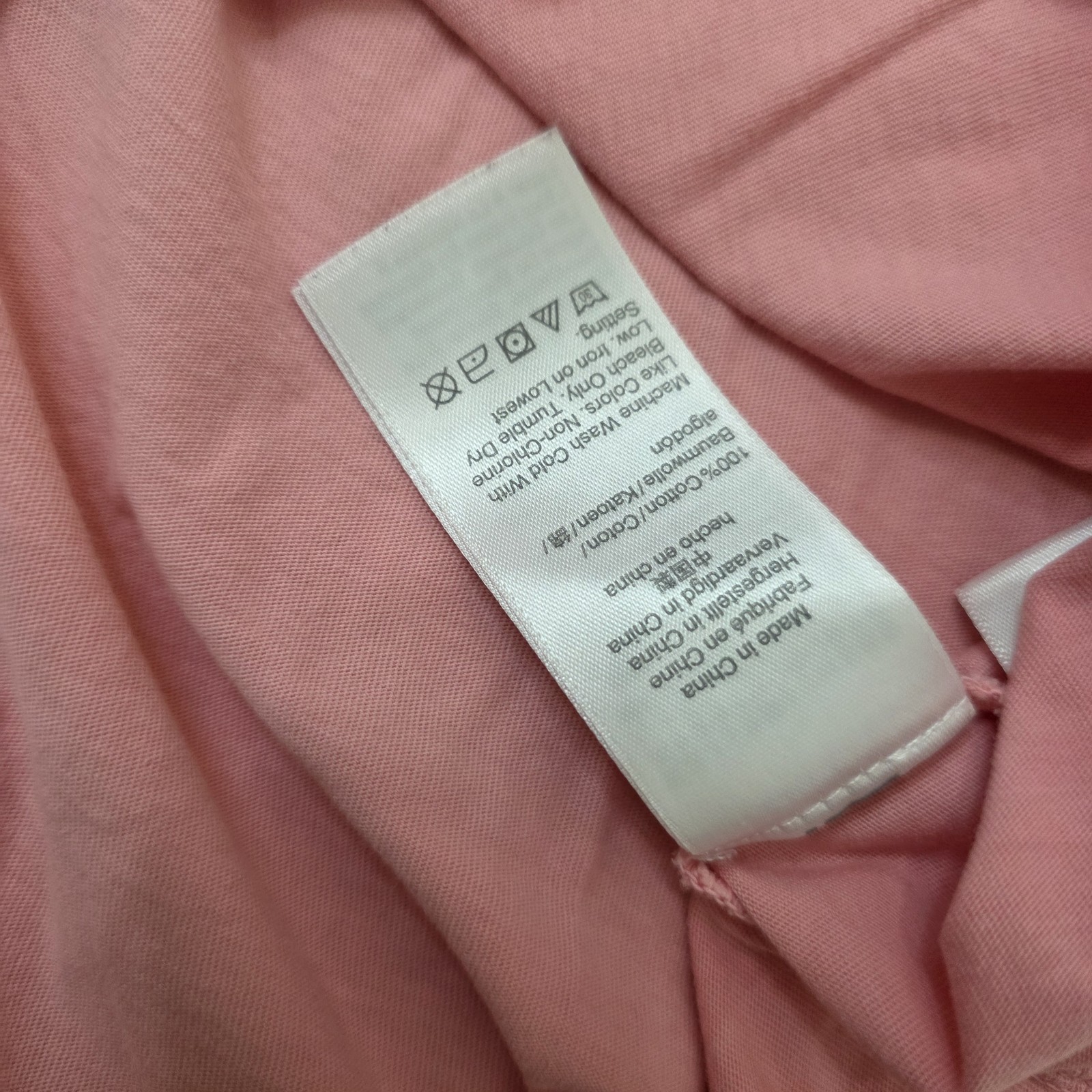 J CREW Men’s Broken-in Short Sleeve T-Shirt in Coral Mist Pink size Medium