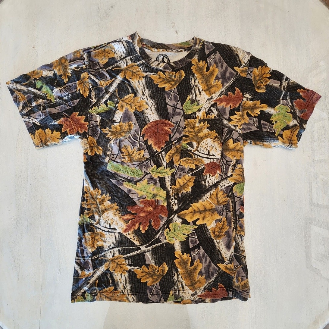 Master Sportsman Camo Leaf Print T-Shirt SZ Medium Outdoors Hunting