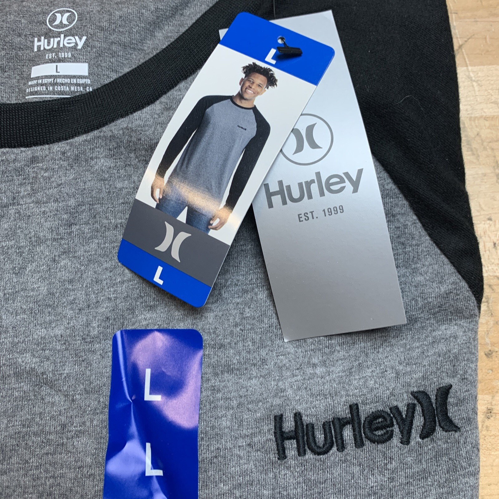 Hurley Men’s Raglan Embroidered Logo Long Sleeve Tee T-Shirt Large