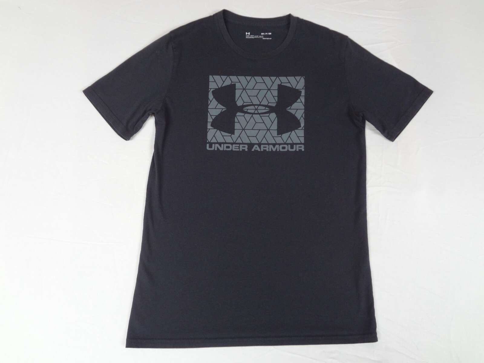UNDER ARMOUR UA LOGO ON FRONT BLACK SMALL LOOSE FIT ATHLETIC T-SHIRT H1686