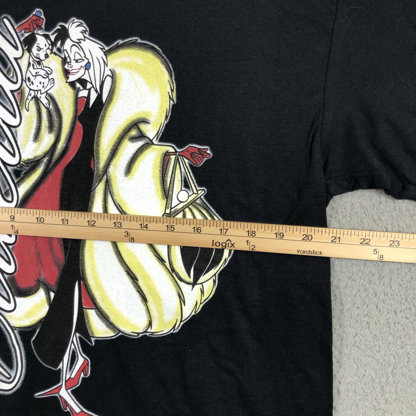 Disney Villains T shirt mens L Black Cruella De Vil 101 Dalmatians