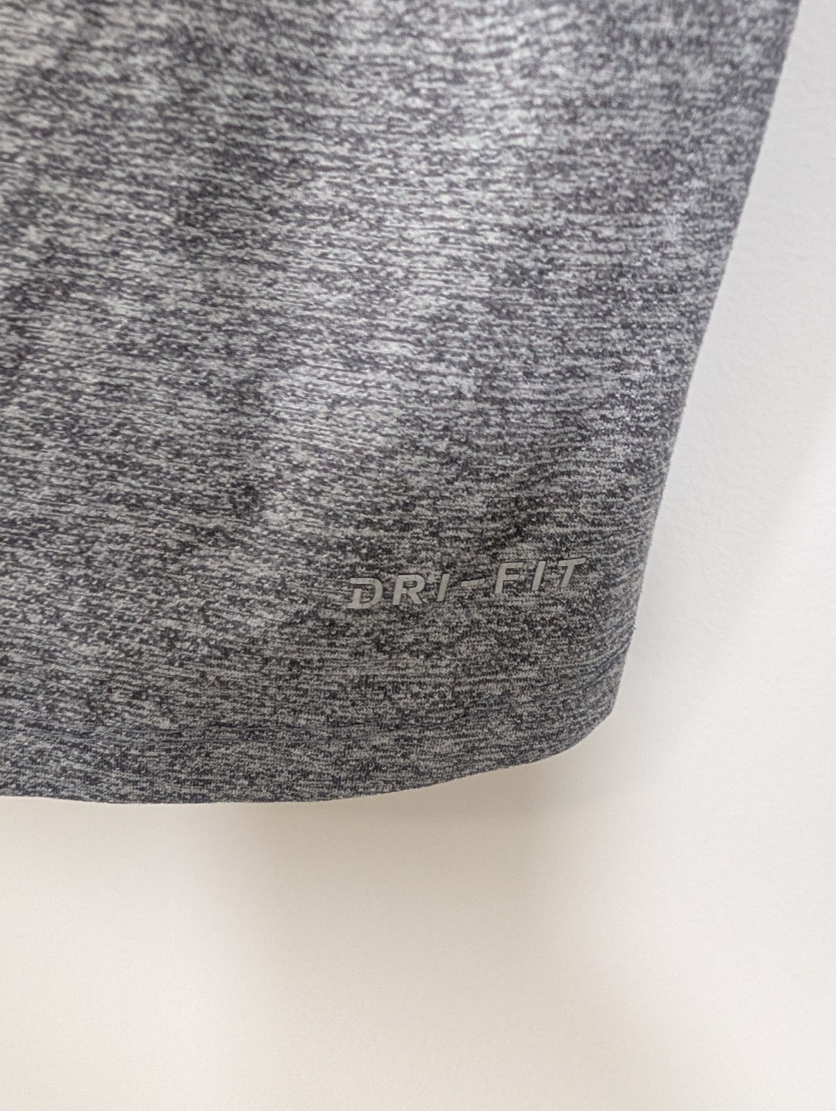 Nike Running Dri-FIT 1/4 Zip Pullover Mens XL Gray Long Sleeve Thumb Holes