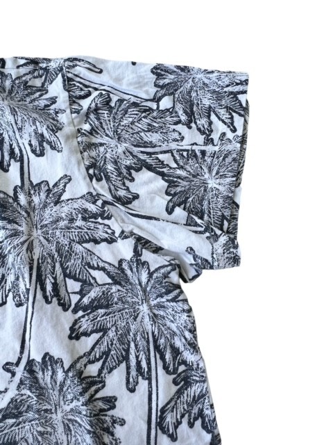 Mens Original Use sz XL White/Navy Blue Palm Tree Print T-Shirt Vacation Beach
