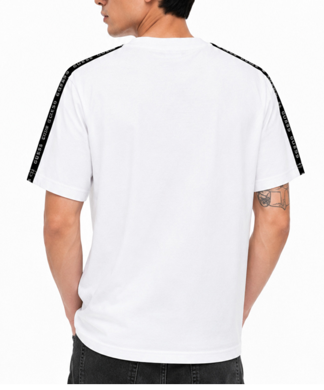 NWT GUESS Los Angeles Men’s White Logo Tape T Shirt Crew Neck Size S