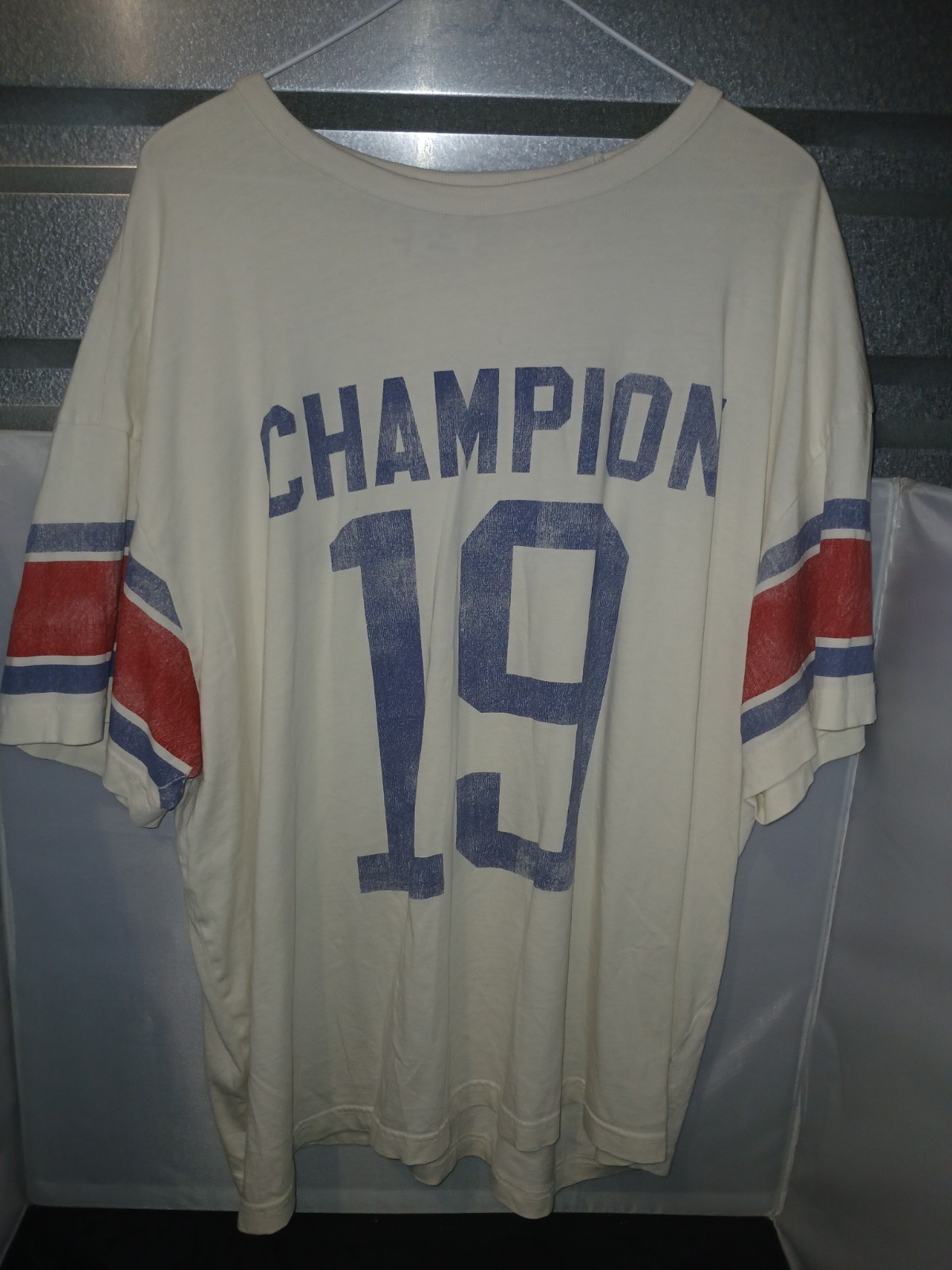​Champion 19 Football Jersey T Shirt Cream White Red Blue Stripes Mens XL Loose