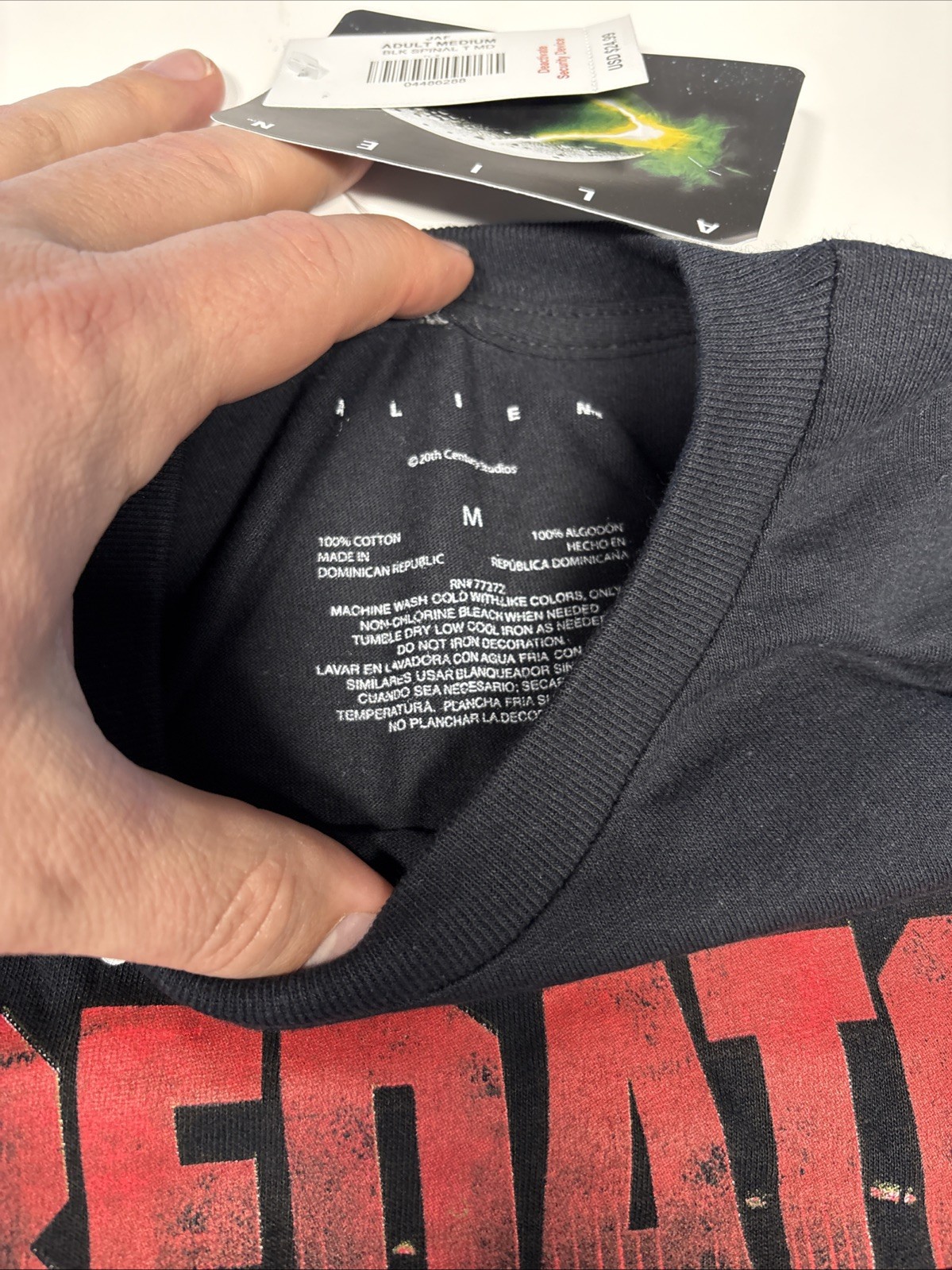 Predator Shirt Mens Medium Short Sleeve Tee NWT Spencer’s NICE
