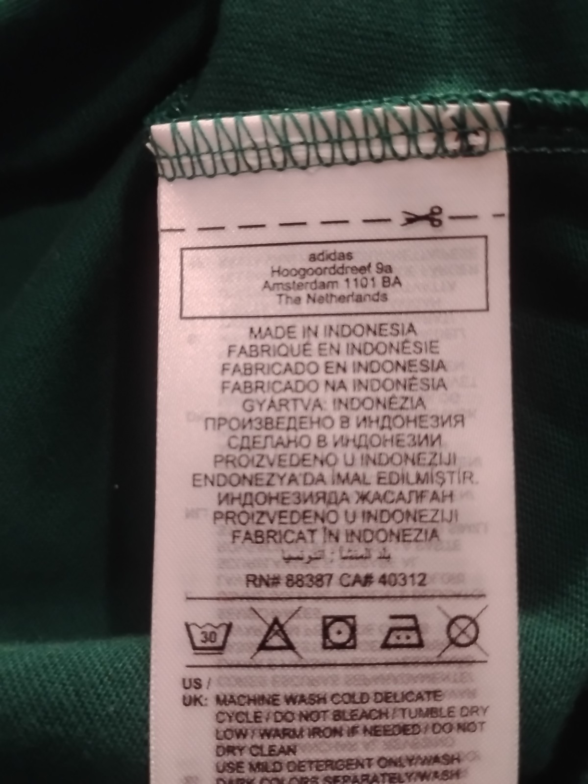 Adidas Three Stripes Shirt Brand New Medium