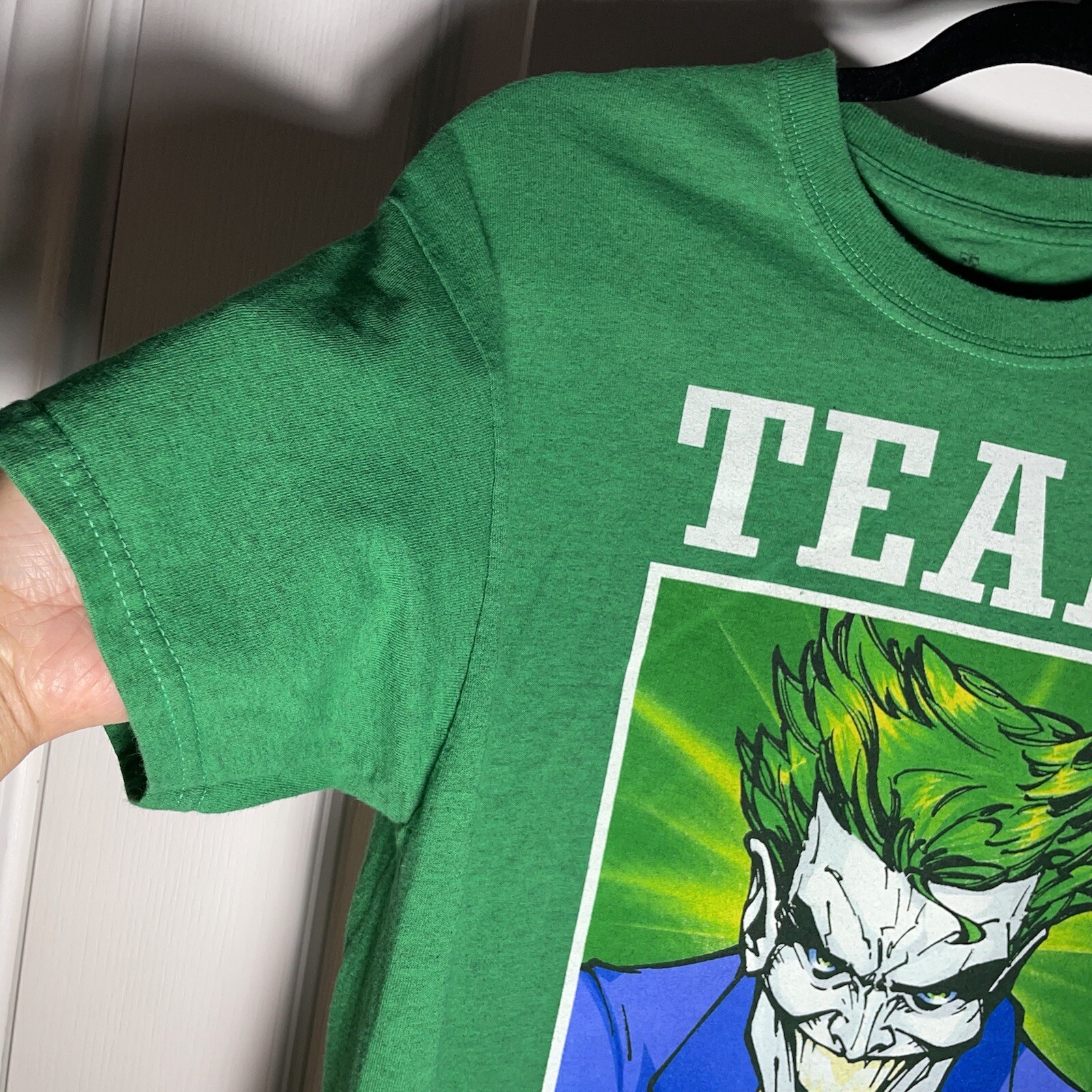 Six Flags Men’s Graphic T-shirt Team THE Joker Green Short Sleeve Medium