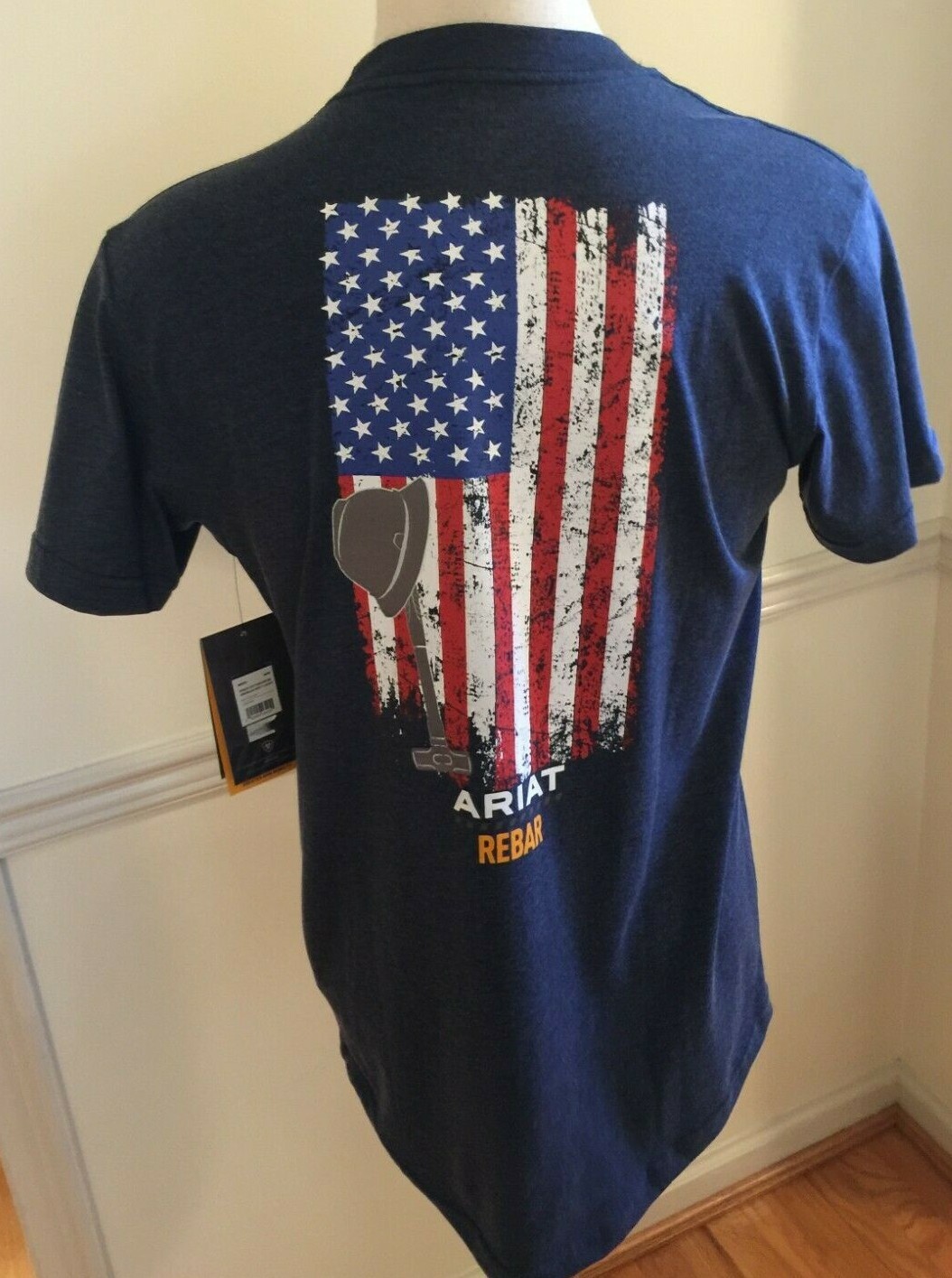 NWT ARIAT Boot Men Short Sleeve S/S Tee T Shirt FLAG Rebar 10030330 10030328
